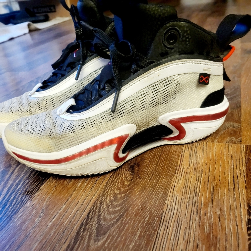 Gently used Jordan basketball shoes